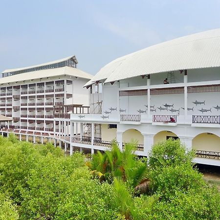 Pearl Laguna Resort Myeik Exterior photo