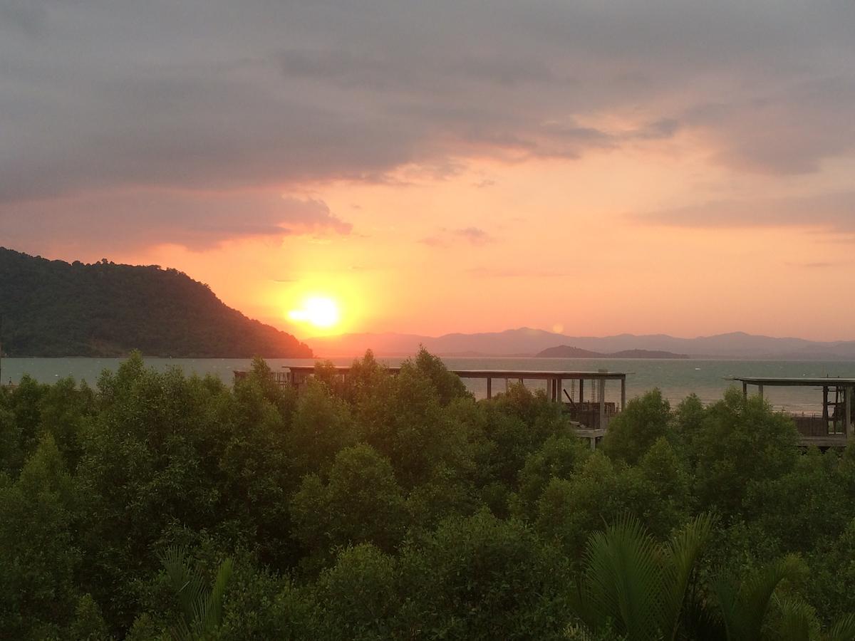 Pearl Laguna Resort Myeik Exterior photo